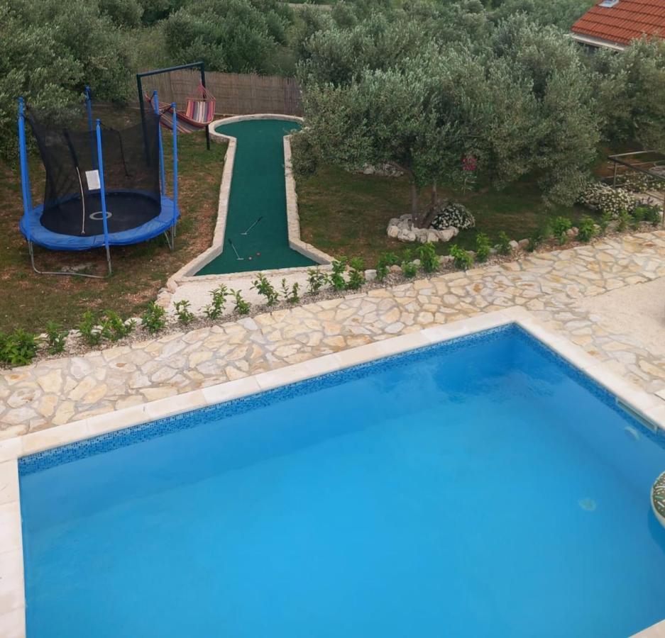 Holiday House M&A&K With Swimming Pool Kaštel Štafilić Dış mekan fotoğraf